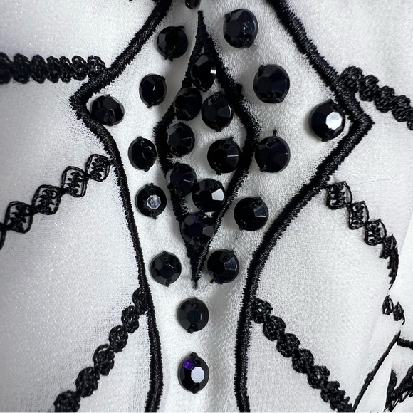 Chi Chi London Embroidered Mini Dress Women’s 6 White Chiffon Black Beaded NEW - Picture 9 of 11